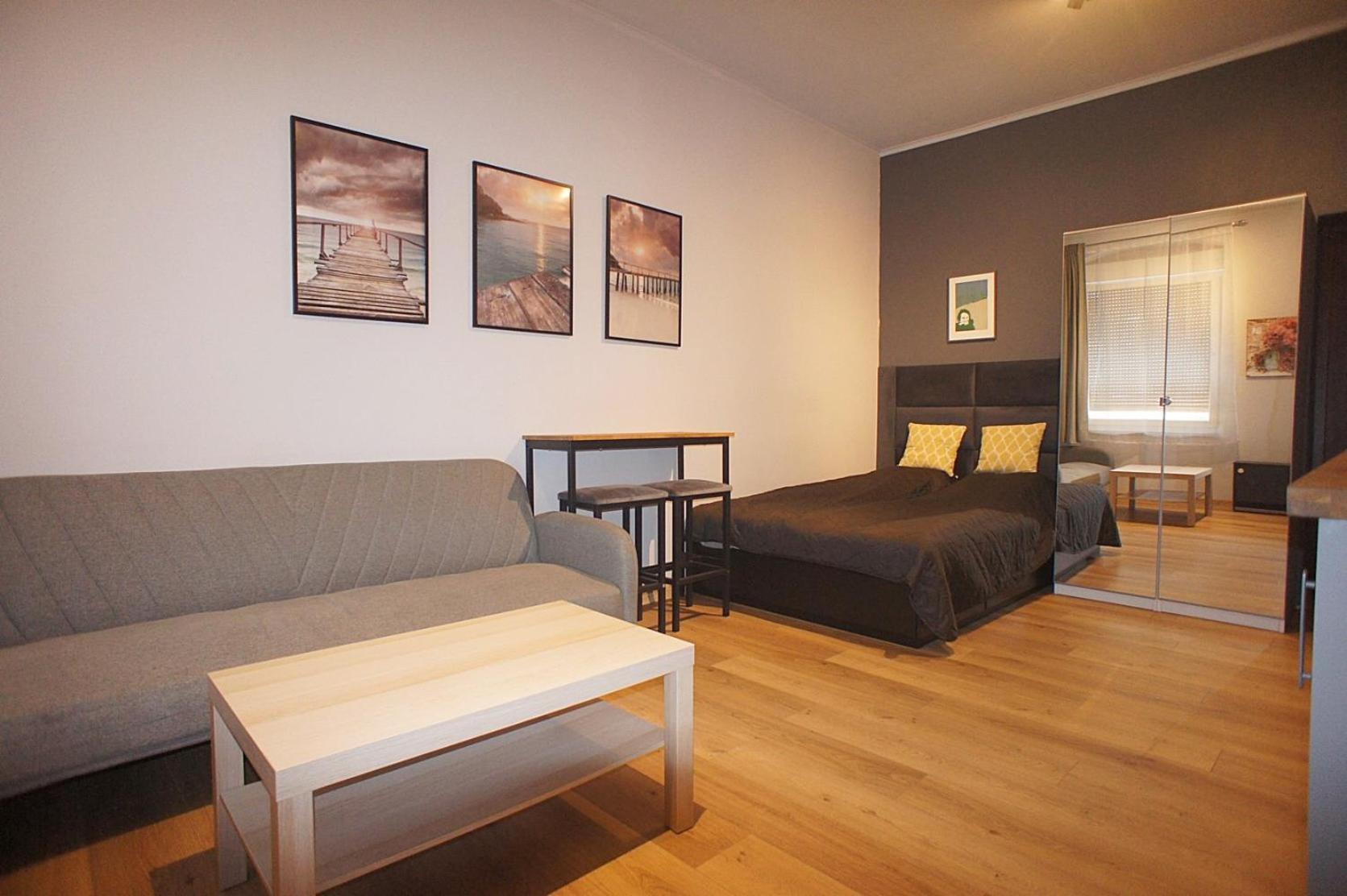 זיילונה גאורה Apartament Przy Kazimierza מראה חיצוני תמונה